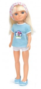 Nancy-Loves-the-Babies Rubia con flequillo. Precio 25.95 €